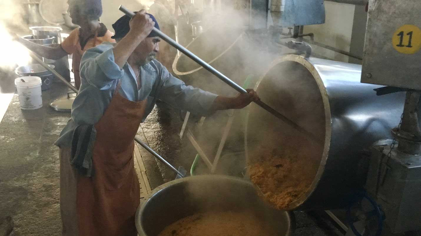 Sambhar Sadham at Isha Akshaya